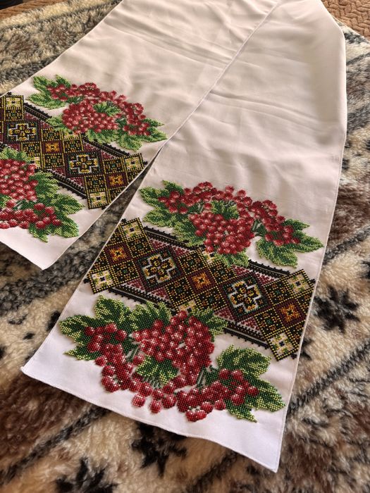 Рушник весільний ручної роботи (бісер)