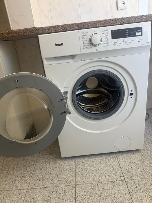 Maquina de lavar roupa, muito boa