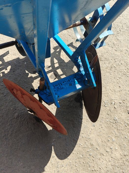 Картоплесаджалка  для мотоблока