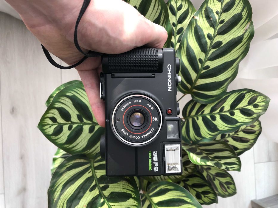 Фотокамера Chinon 35 FS