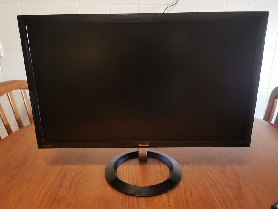 Monitor Asus 23" 2017