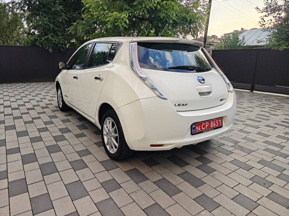 Nissan leaf 24kw 150км
