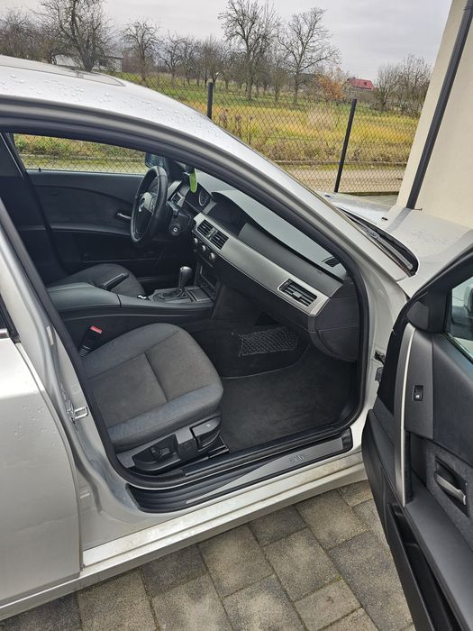 BMW E60 520i automat