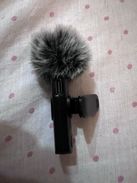 Wireless microphone64552464334467121