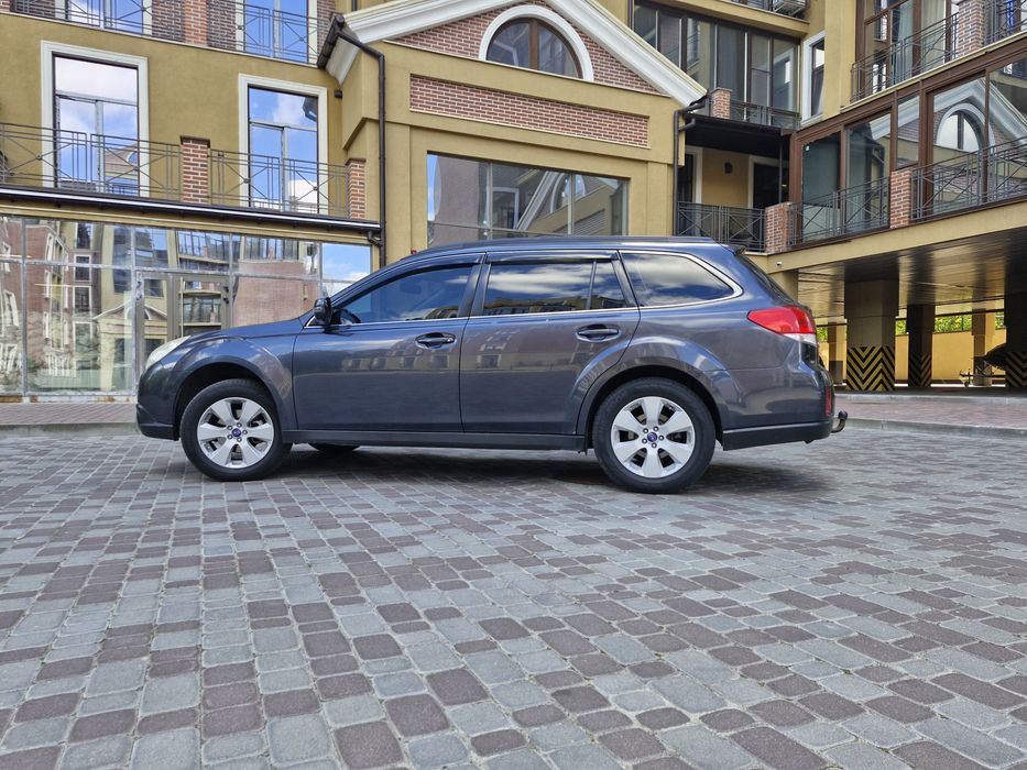 Subaru outback 2011