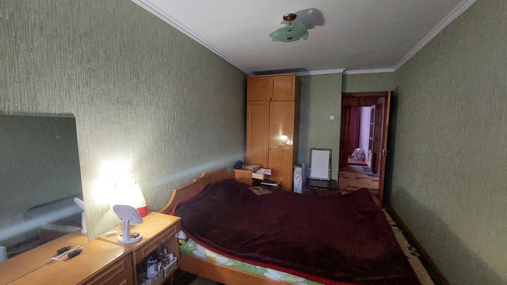 Продам 3-кімнатну квартиру. Пр-т Незалежності,283.