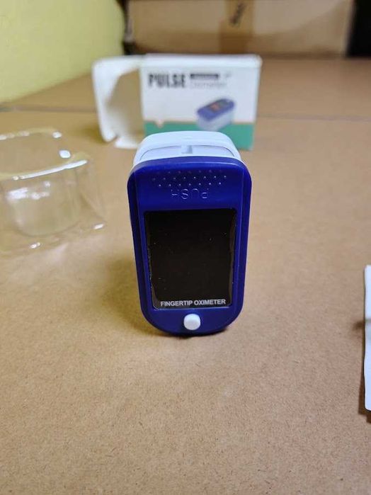 Oxímetro de Pulso Digital de Dedo Lk87 com Ecrã LED  NOVO