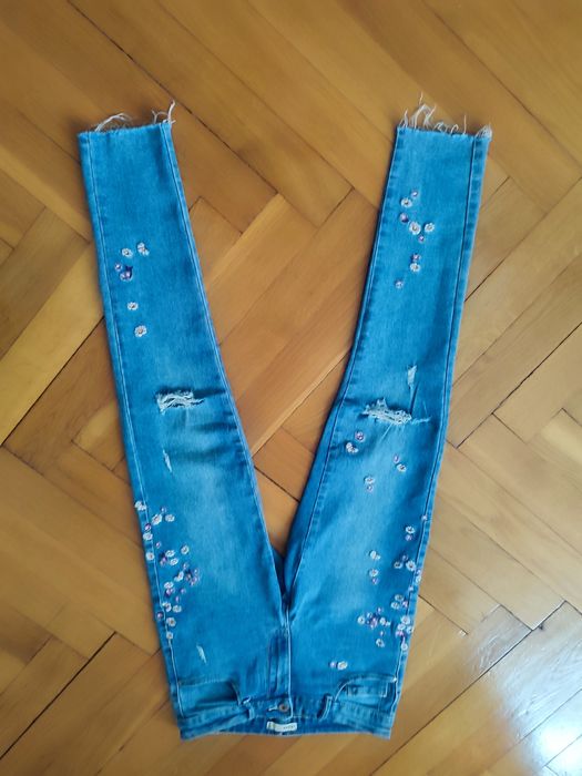 Spodnie jeansowe CROPP rozmiar 36/S