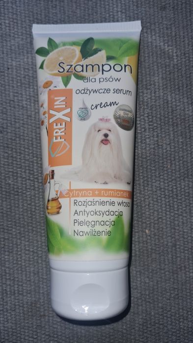 Szampon dla psa białej maści. Nowy