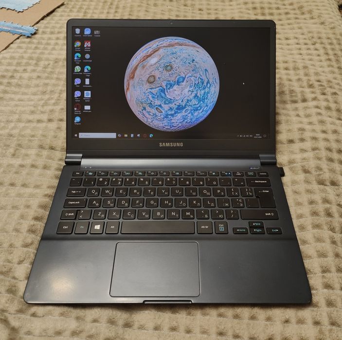 Ноутбук Samsung NP900X3G (13.3", i5, 8gb ОЗУ, win 10)кирилиця, підсвіт