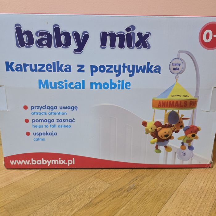 мобіль, карусель музичний