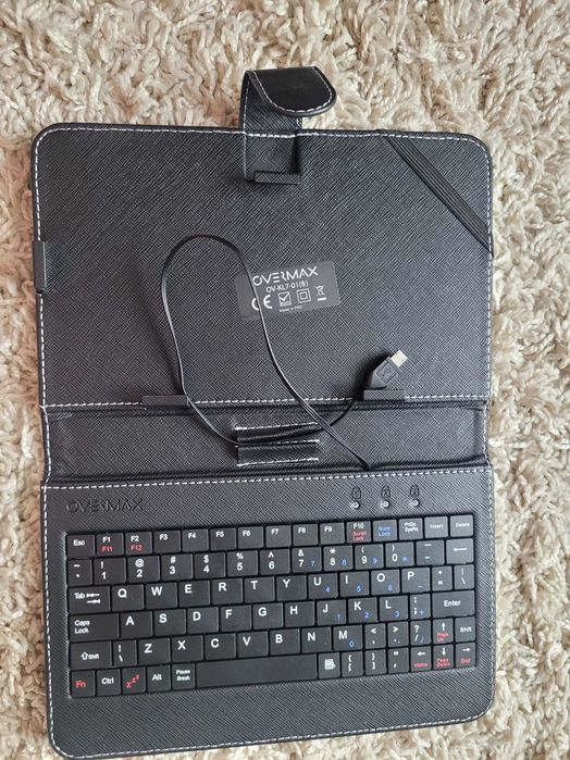 Nowe Czarne etui na tablet z klawiaturą