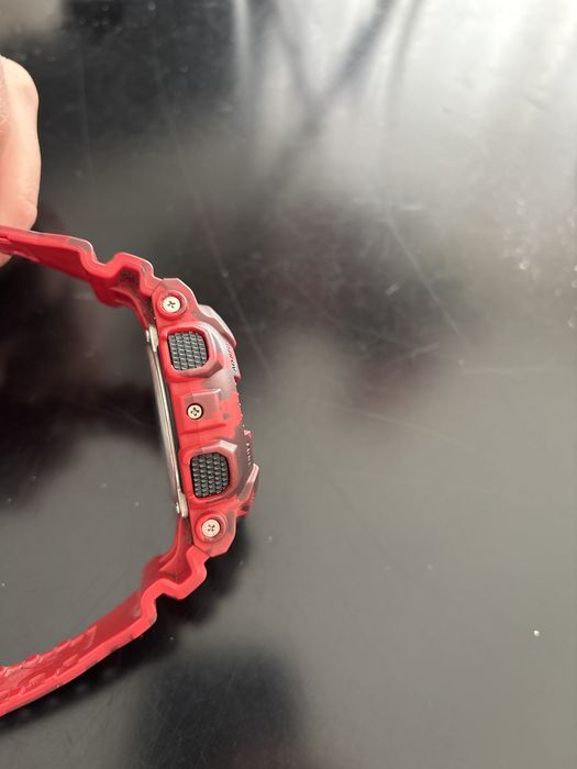 Casio G-SHOCK camuflado vermelho