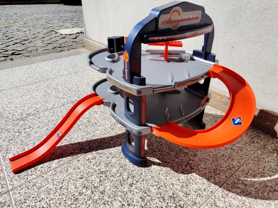 Pista de carros de brincar