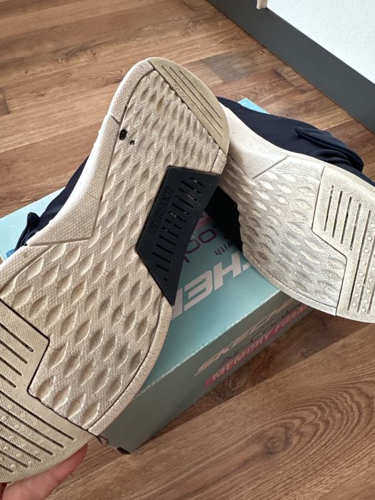Skechers 37 р. 23,5 см