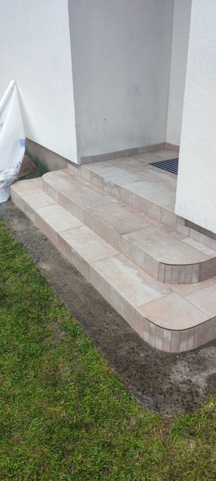Szpachlowanie malowanie
