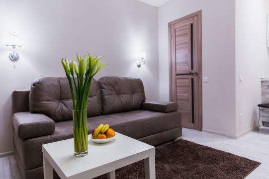 Пр.Гагарина 76 , почасово 650/2часа