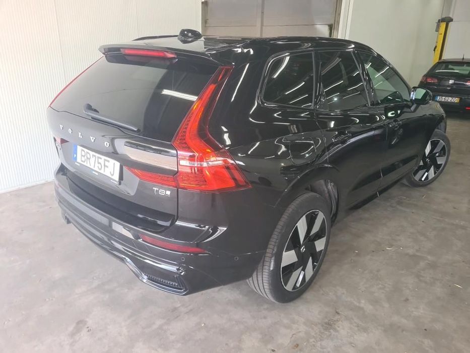 Volvo XC 60 2.0 T8 PHEV Ultra Dark AWD