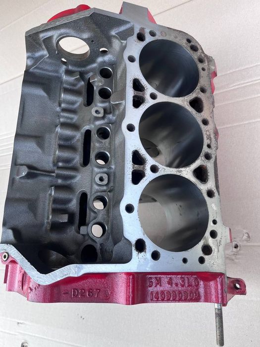 Блок циліндрів GM 4.3 л V6 262cid Mercruiser Volvo Penta 14099090 M