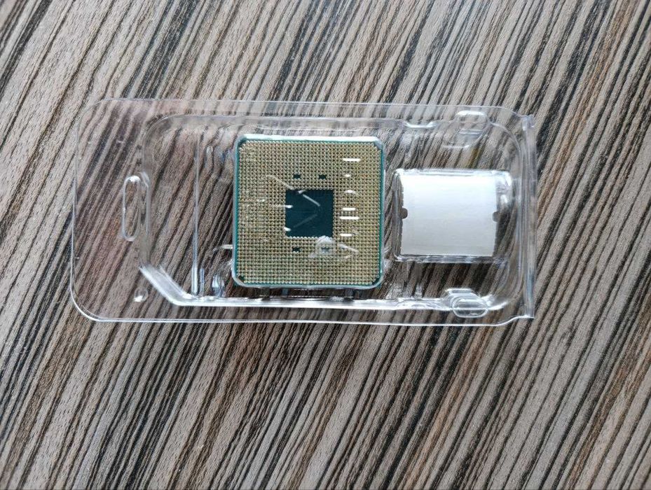 Мікропроцесор AMD Ryzen 3 4300G