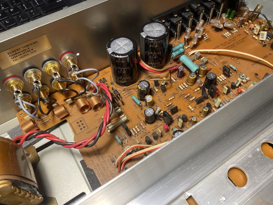 Wzmacniacz Luxman L-215