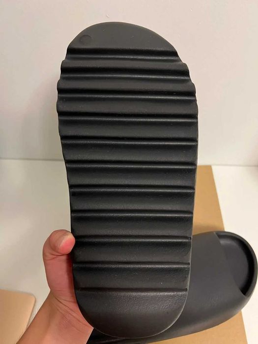 Yeezy_Slide_Czarny 38
