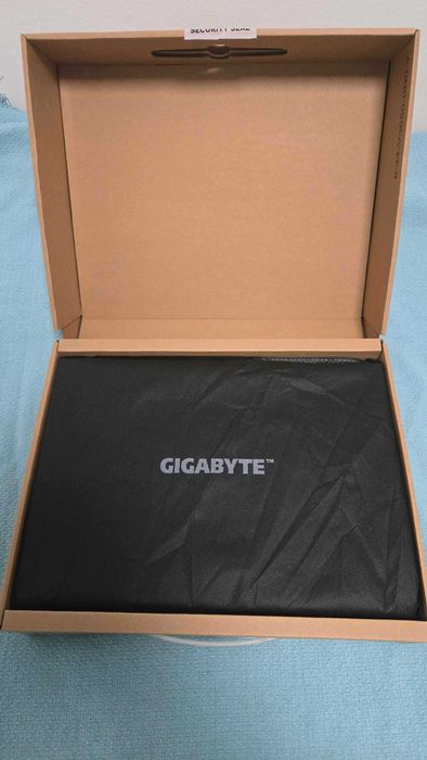 Portatil Gaming Gigabyte G6X
