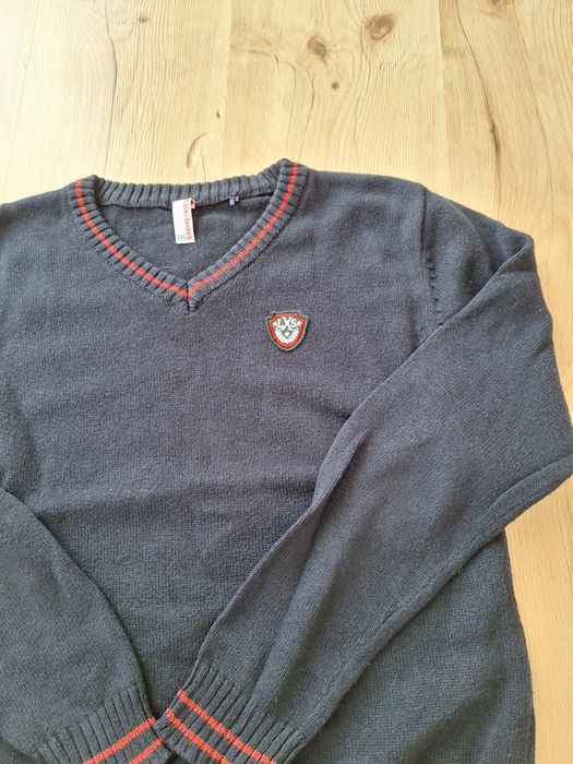 Sweter galowy granatowy chłopak rozmiar 146