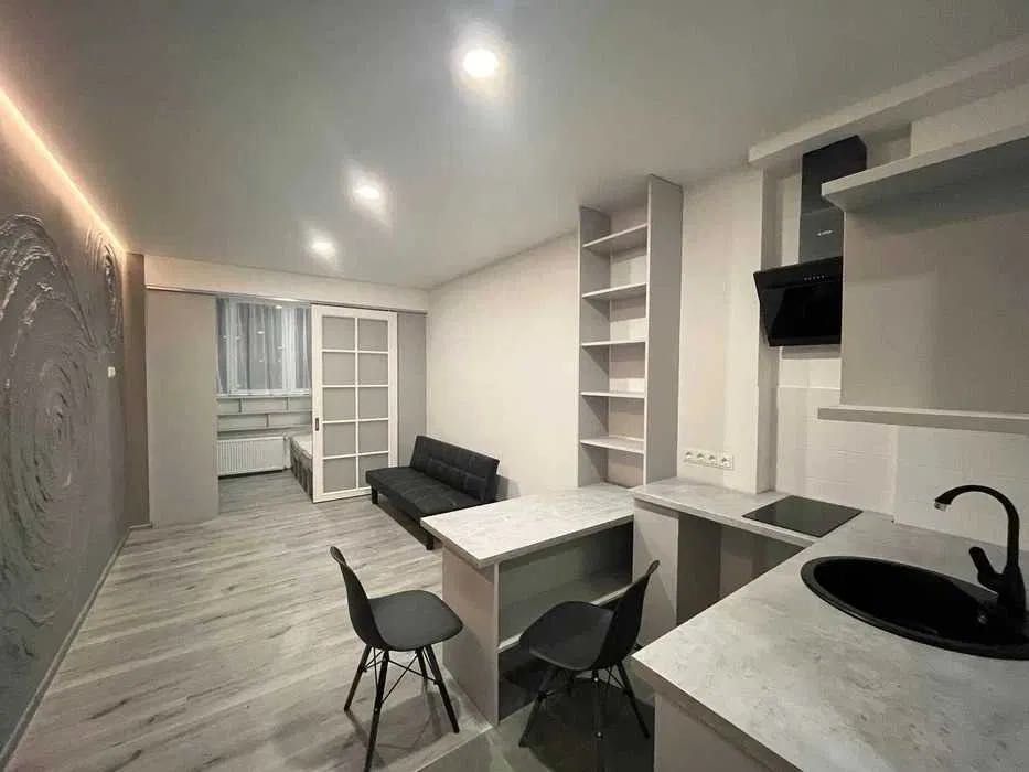 БЕЗ КОМІСІЇ ПРОДАЖ 1 кімнатної квартири Магістральна 33 м. Сирець