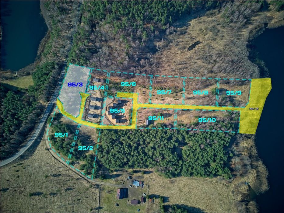 Działka nad jeziorem