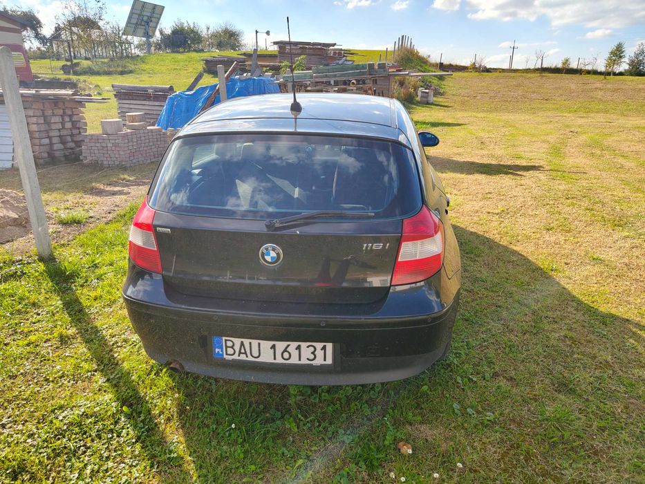 BMW e87 w całości
