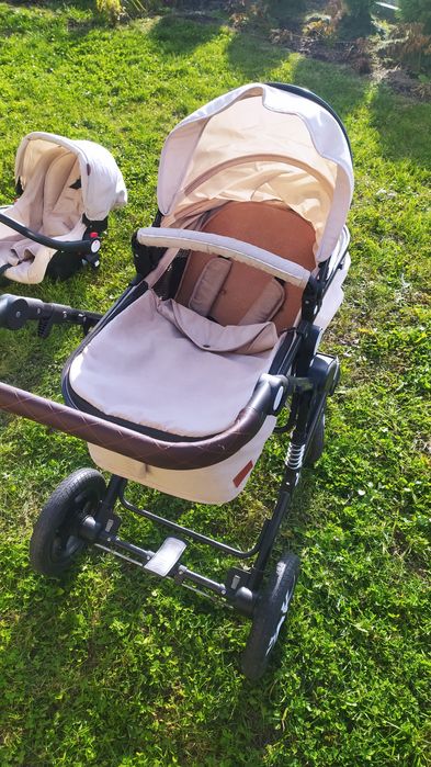 Коляска.              .