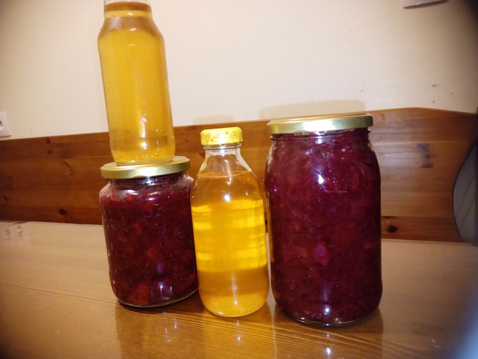 Sałatka z buraczków czerwonych i papryki , przetwory domowe