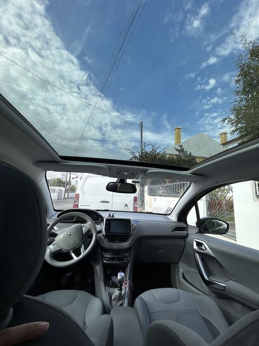 Peugeot 208 e-HDI 115 cv