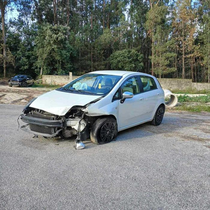 Fiat Punto 1.2 de 2013 - Peças Usadas