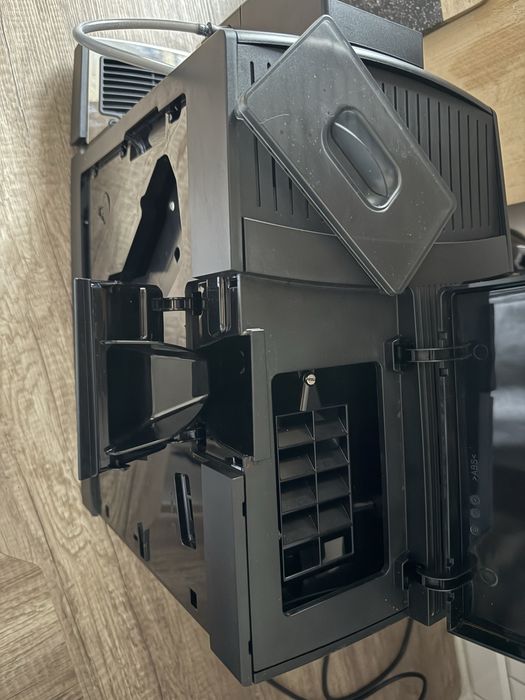 Ekspres Nivona CafeRomatica 790 - po serwisie, wyczyszczony