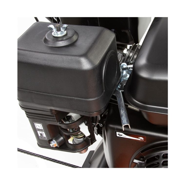 Aerator i wertykulator 3w1 spalinowy Demon zbiera do kosza, z koszem