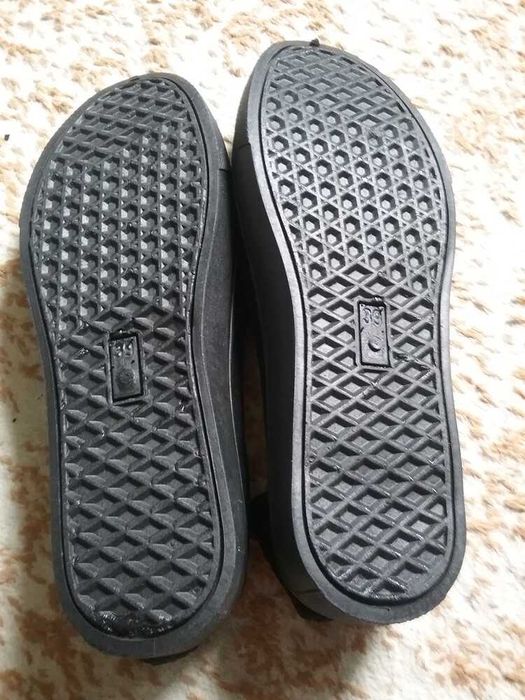 Литоны, мокасины женских черного цвета в камнях 39р стелька 24см