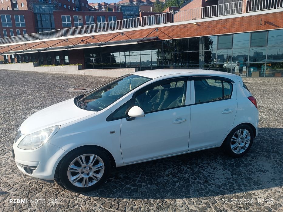 Продам Opel Corsa D,2009 1,0 L бензин