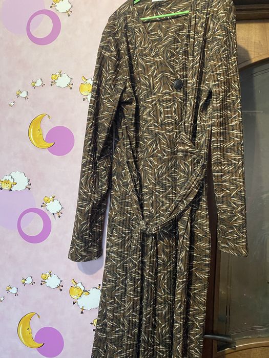 Сукня для жінки (розмір XL)