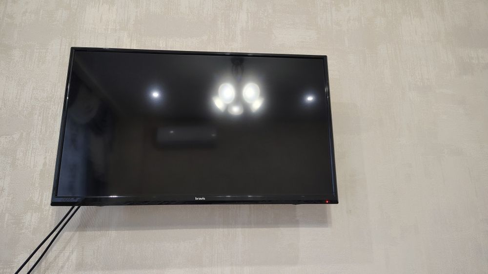 Продам телевізор bravis