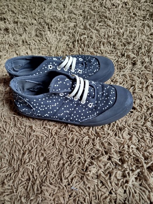 Oddam buty trampki sportowe 38