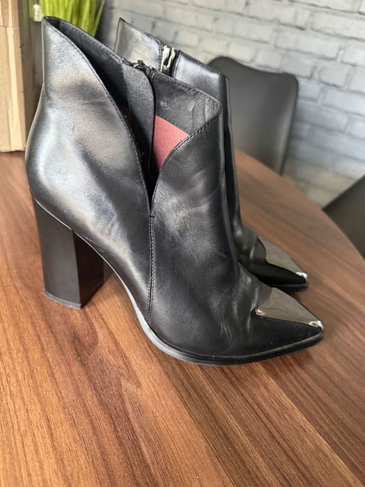 Ботільйони Estro 39 натуральна шкіра