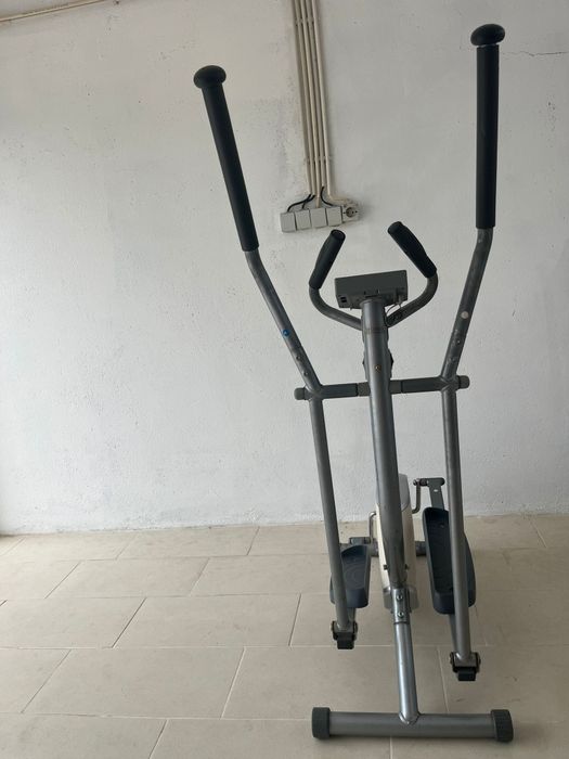 Elíptica domus FC100