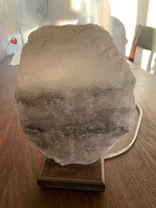 Соляна лампа електрична