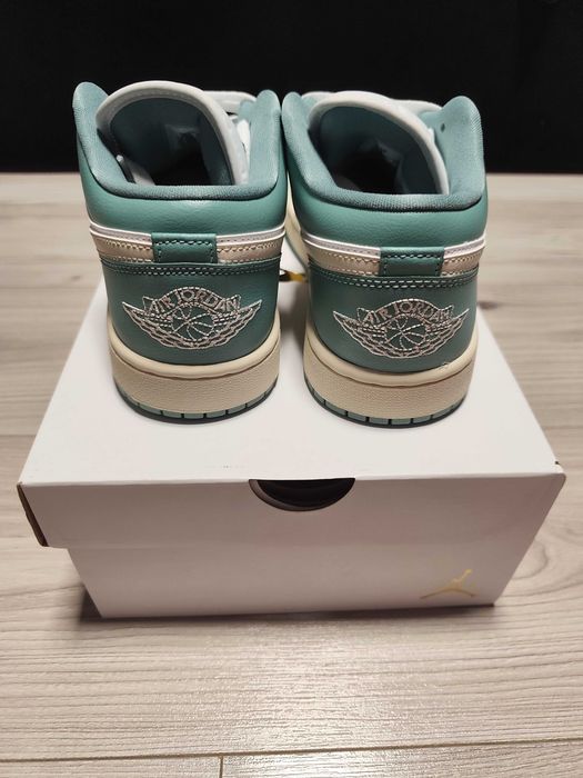 WMNS air jordan 1 low
