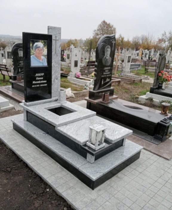 Памятники гранітні