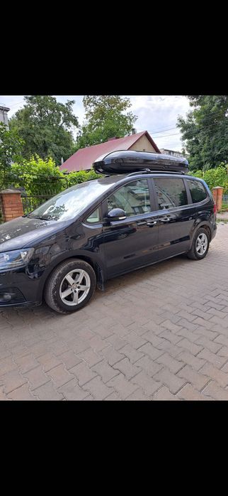 Seat Alhambra  мінівен