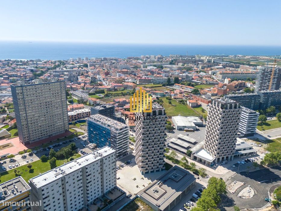 Apartamento T2 moderno e elegante com 3 varandas Panorâmicas