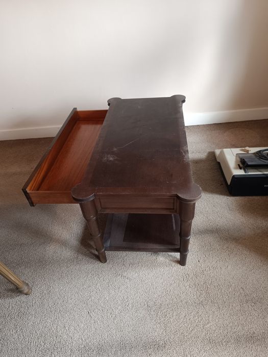 Mesa de sentro vintage